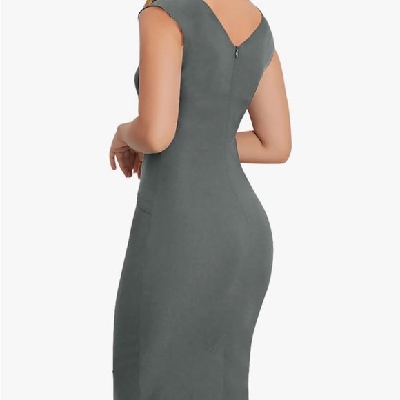 Muxxn Retro Bodycon LBD Dress in Black - Picture 6 of 12